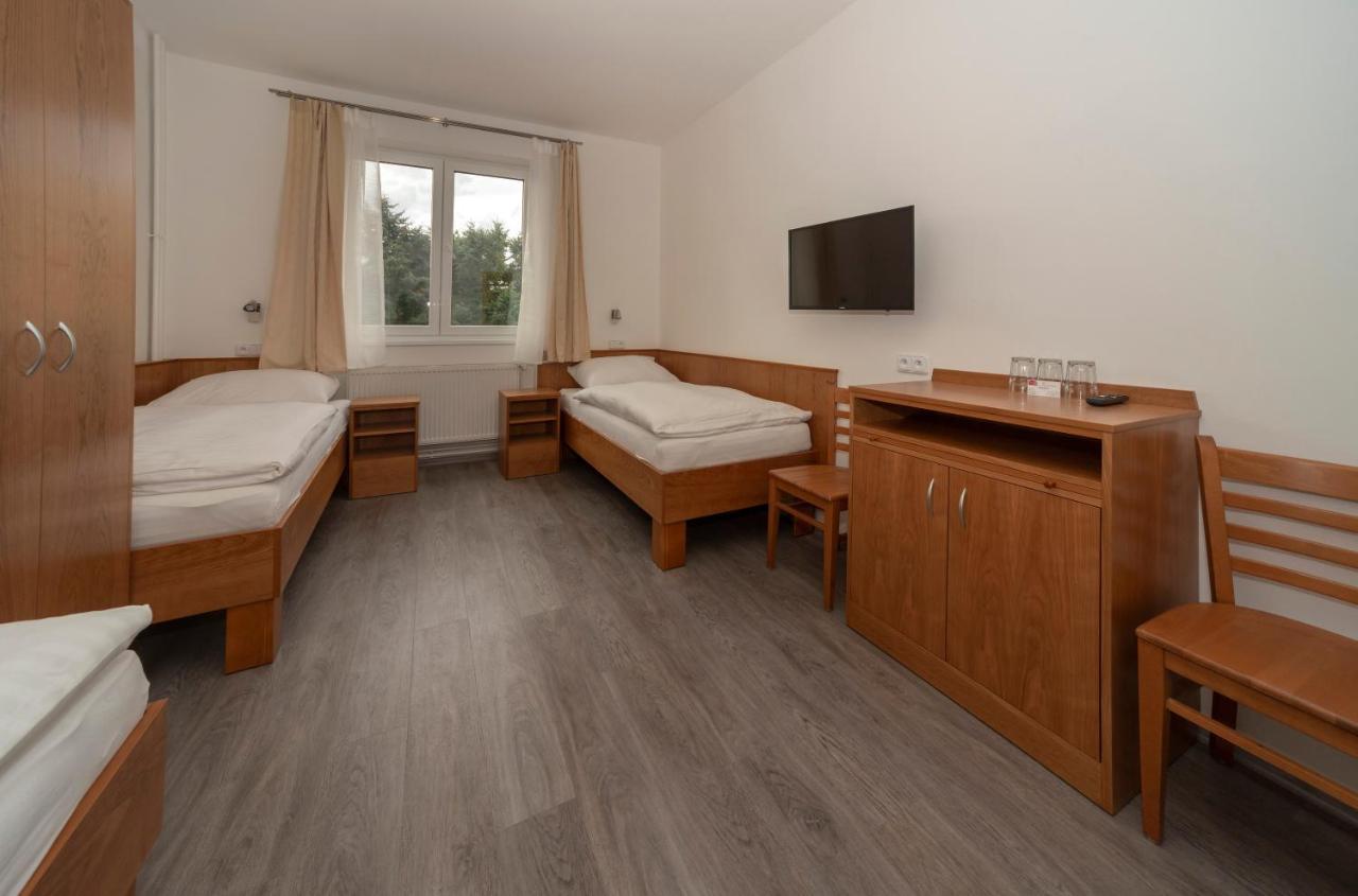 Hotel Pansky Dum Blovice Bagian luar foto
