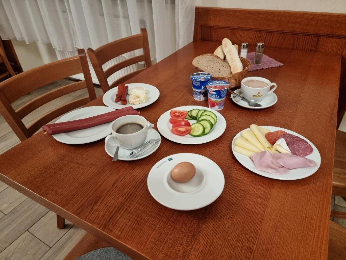 Hotel Pansky Dum Blovice Bagian luar foto